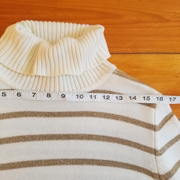 Carrol Reed Sweater. Size Large - Picture 7 of 14